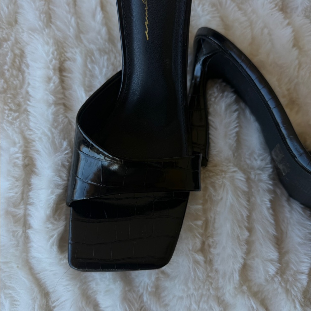 Express Black Strap Heels Faux Croc Texture Size 8.5 - Picture 5 of 8